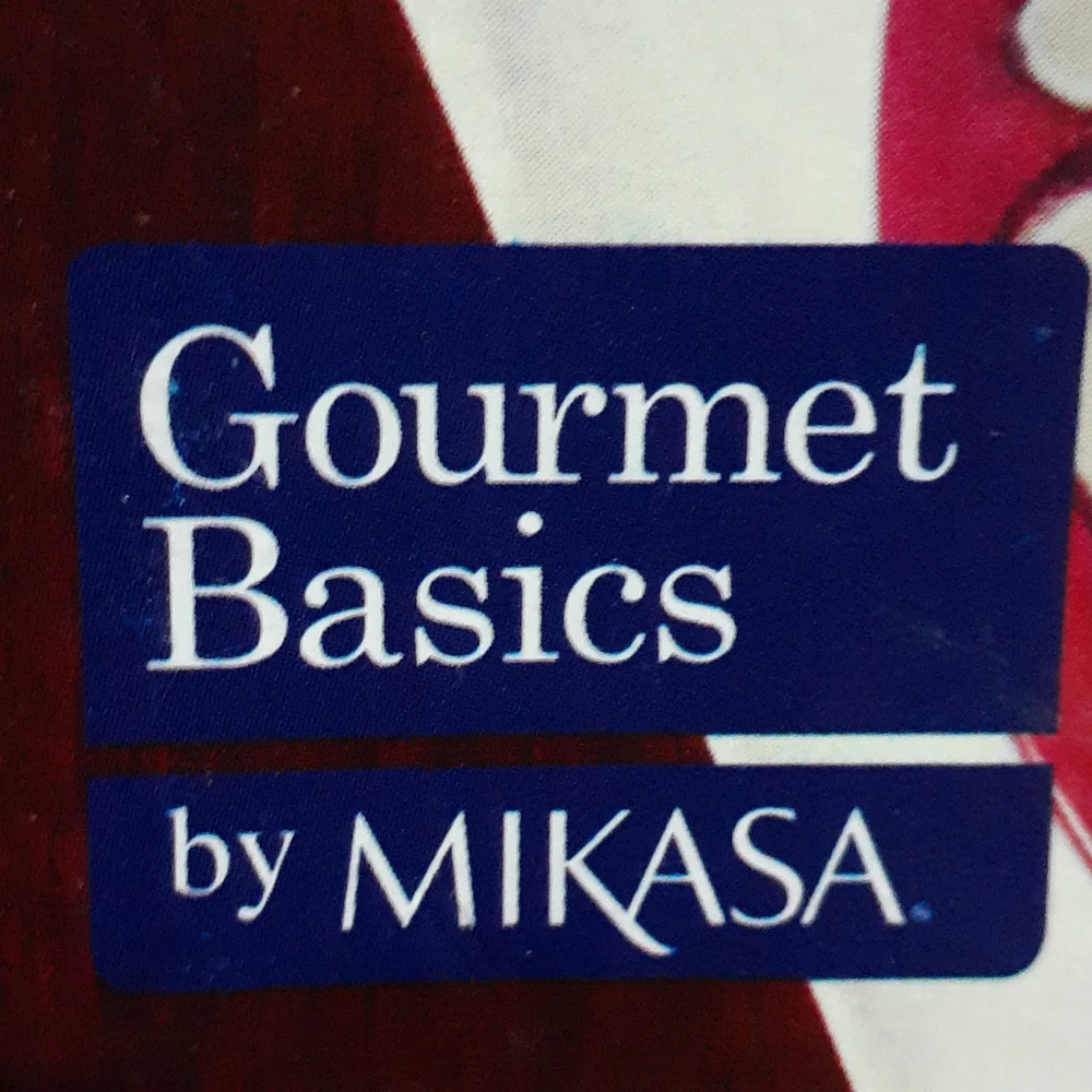 Gourmet Basics by Mikasa chocolat 4 PC ROUND Dessert Plate Set RARE Find New!